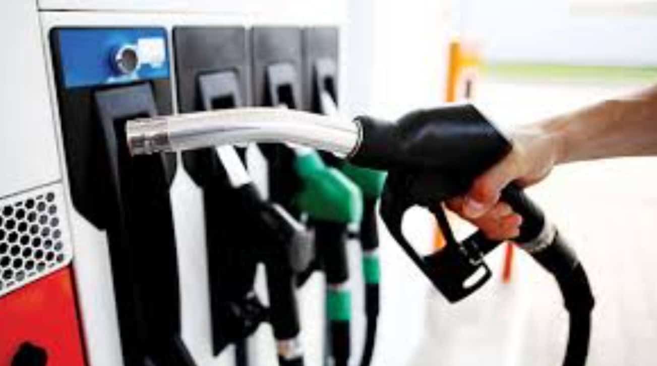 Pakistan Oil companies directed to hold 20 days’ Fuel supply amid Iran-Israel conflict