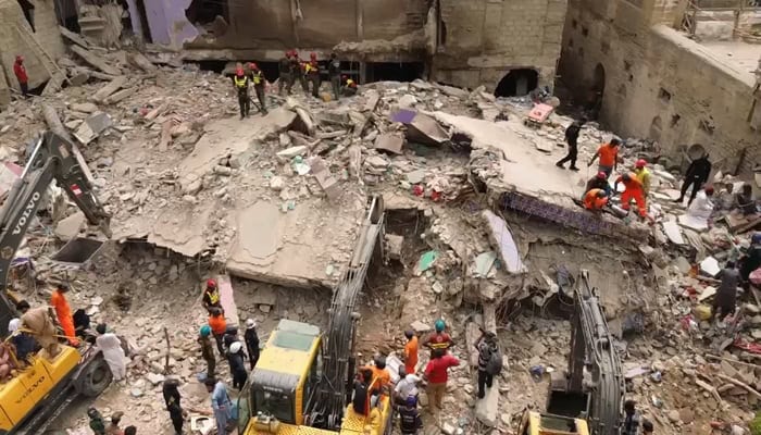 Death toll in Karachi building collapse reaches 14 as rescue efforts underway